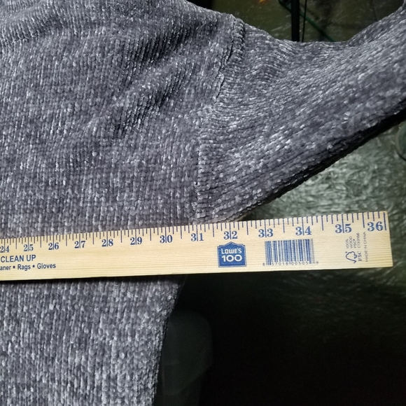 NWOT ZENANA PREMIUM WOMEN'S GRAY SWEATER SIZE 3X - Picture 7 of 8